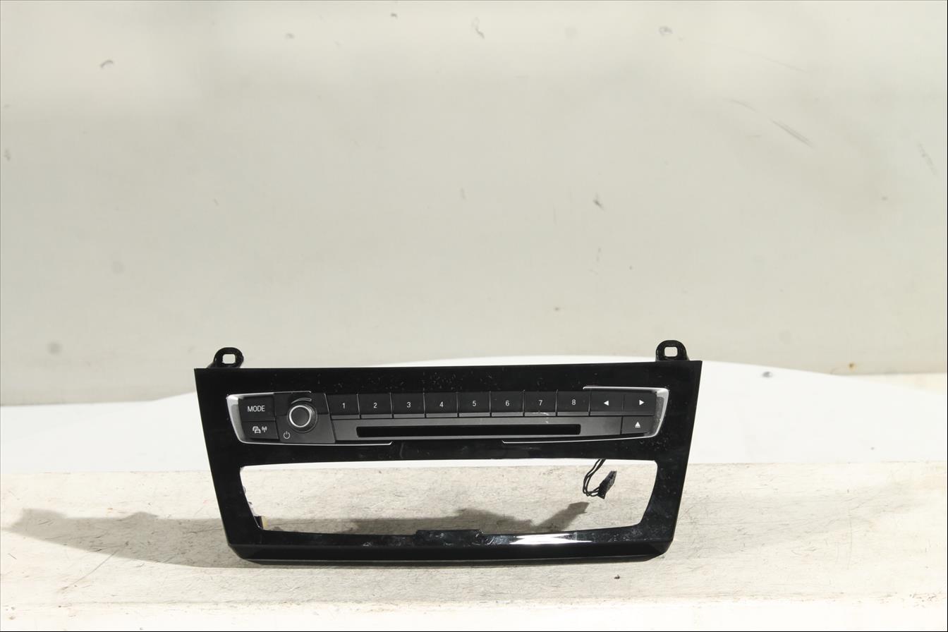 Mando control autorradio