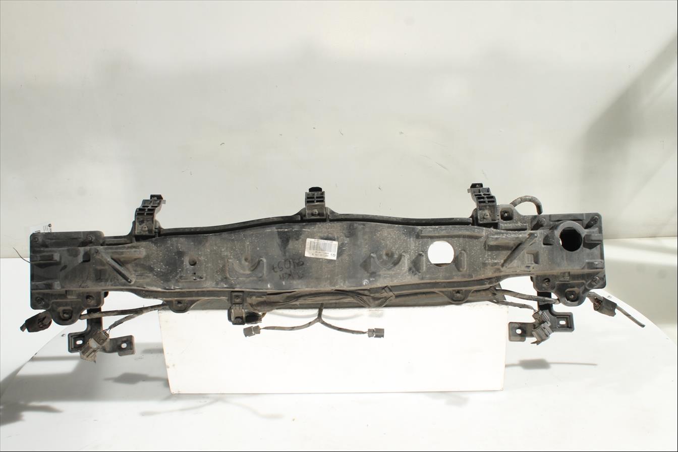 Traviesa paragolpes Tra.
