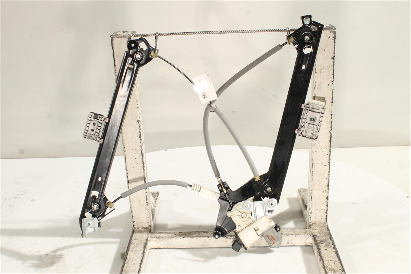 Elevalunas eléctrico puerta Del. Der.