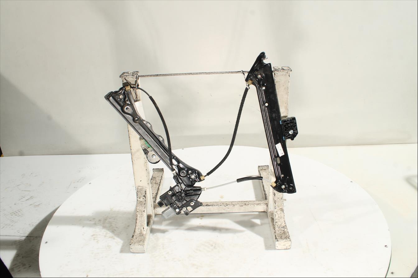 Elevalunas eléctrico puerta Del. Izq.