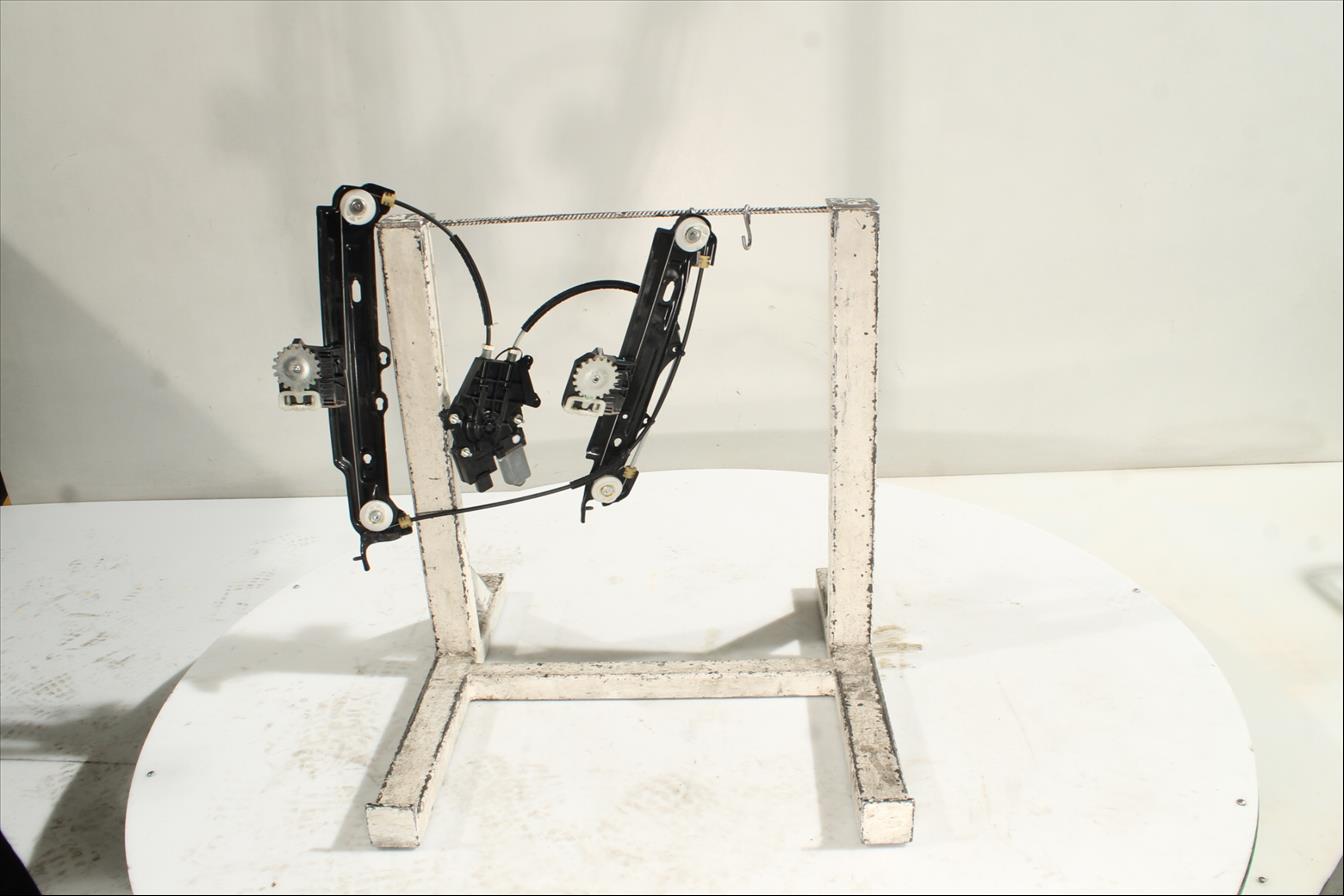 Elevalunas eléctrico puerta Tra. Izq.