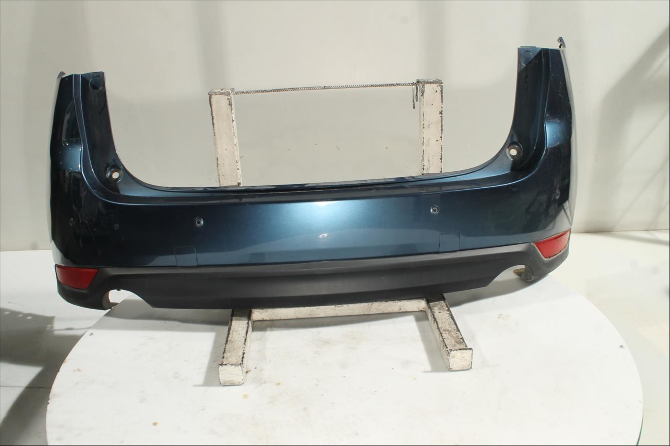 Paragolpes Tra.