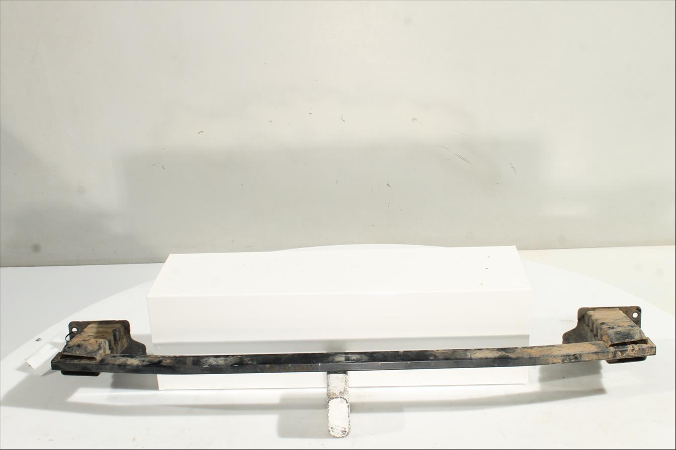 Traviesa paragolpes Del. Inf.