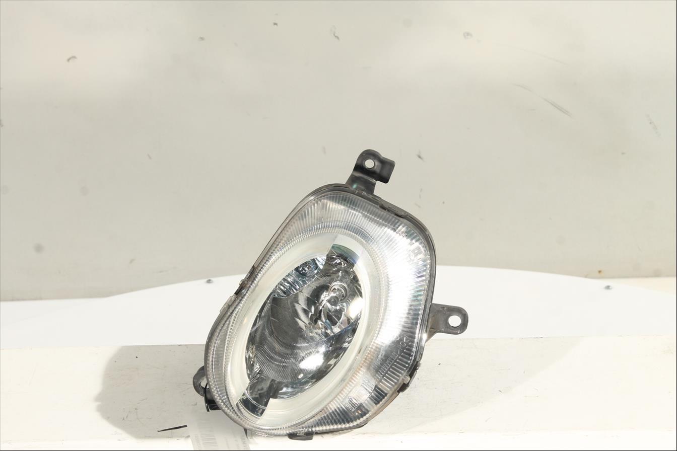 Faro largo alcance Izq.