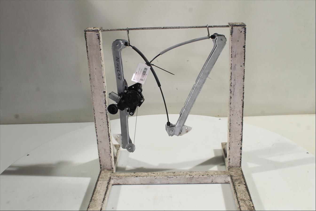 Elevalunas eléctrico puerta Del. Der.