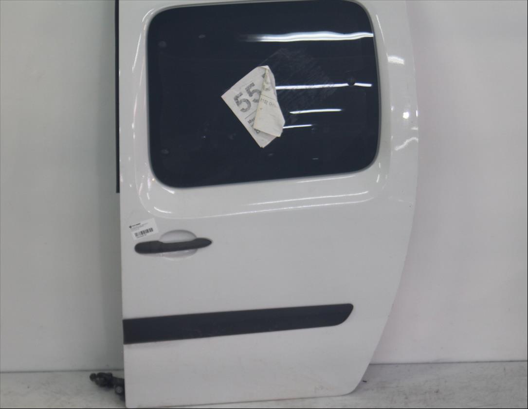 Puerta lateral Izq.
