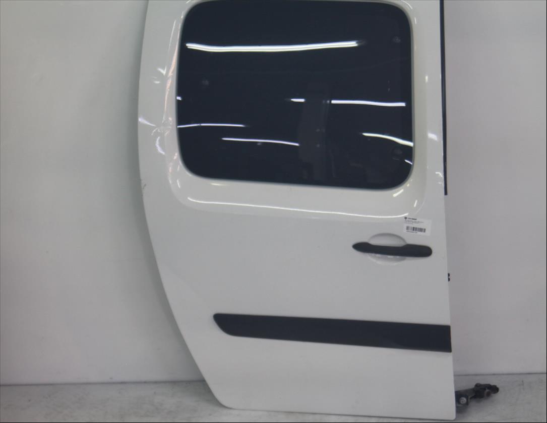 Puerta lateral Der.