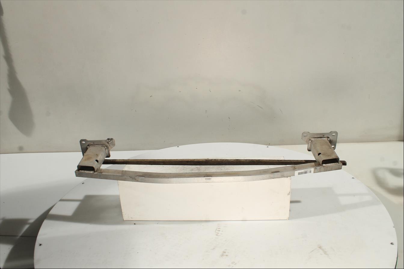 Traviesa paragolpes Del. Inf.