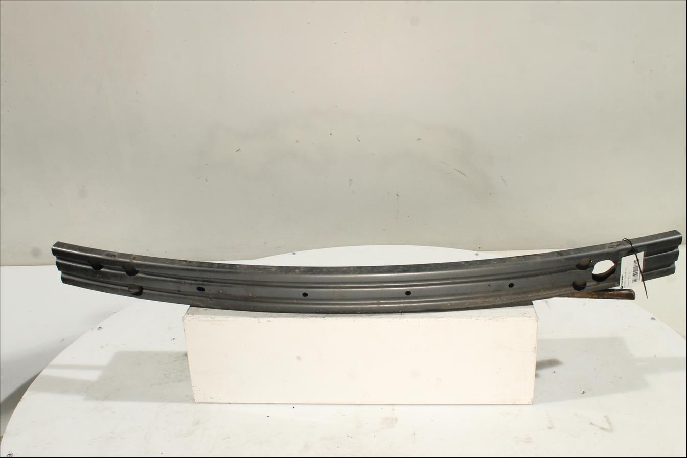 Traviesa paragolpes Del.