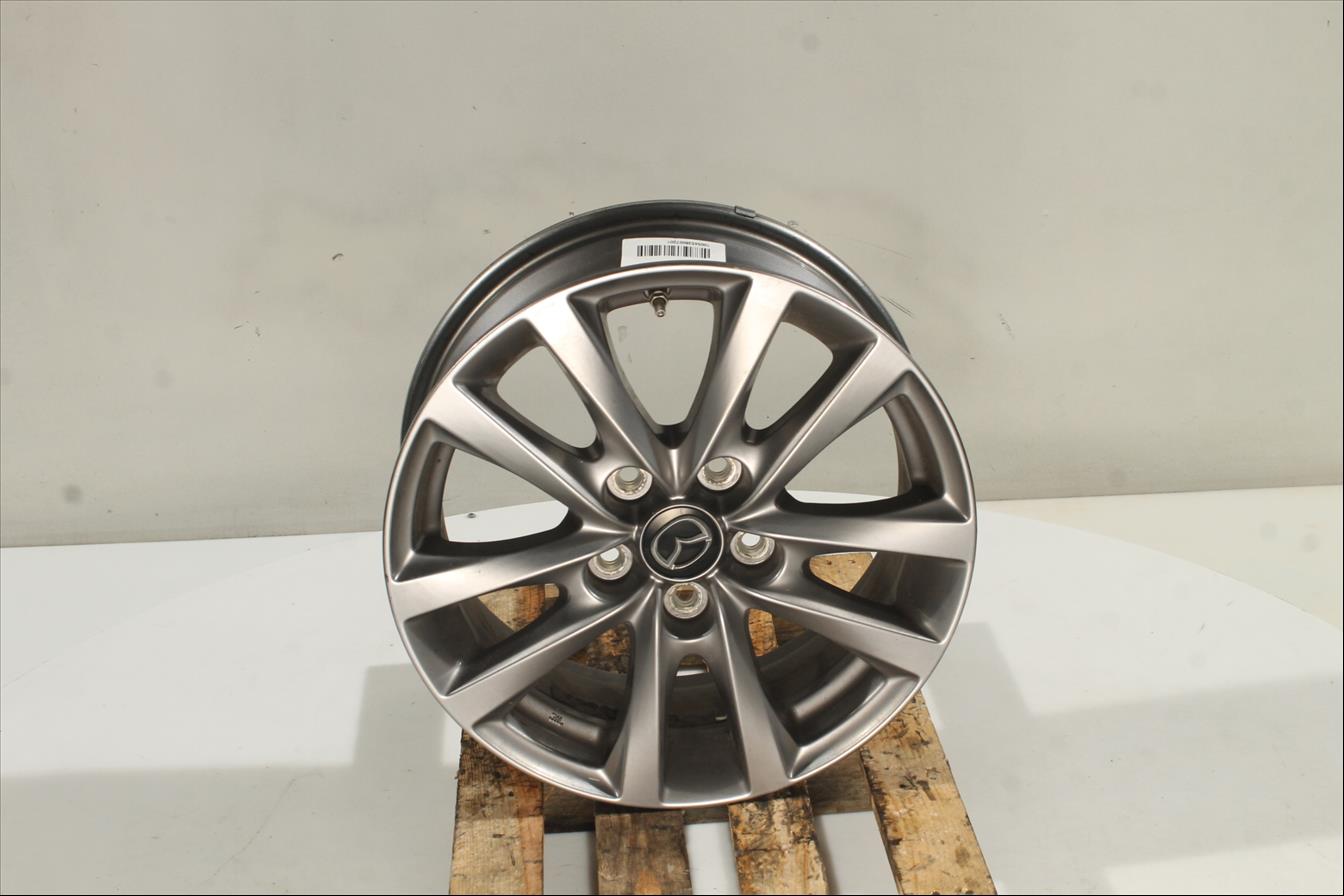 Llanta aluminio Del. Izq.