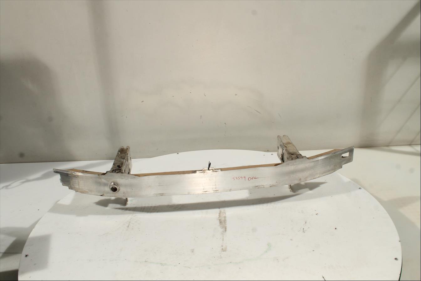 Traviesa paragolpes Del.