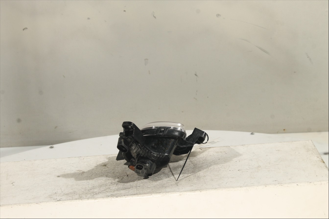 Antiniebla Der.