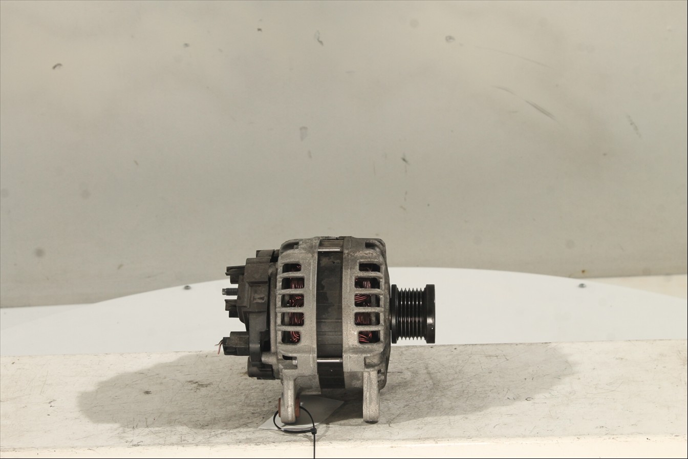 Alternador