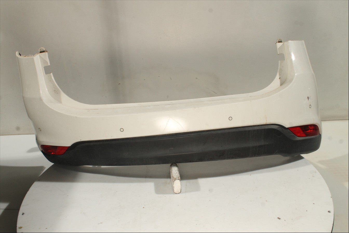 Paragolpes Tra.