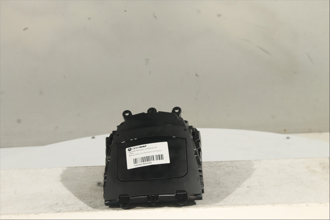 Retroproyector de informacion en luna parabrisas