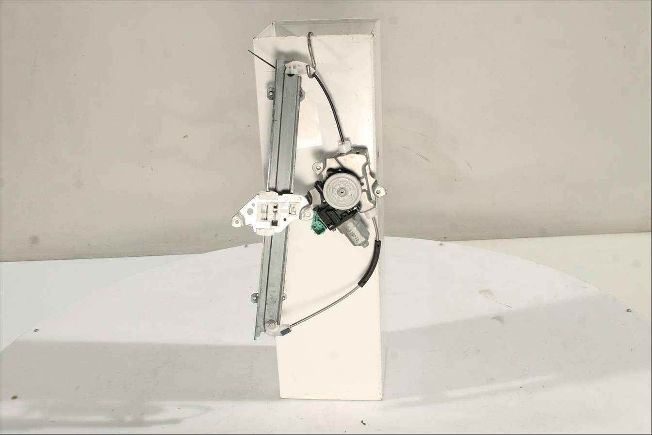 Elevalunas eléctrico puerta Del. Izq.