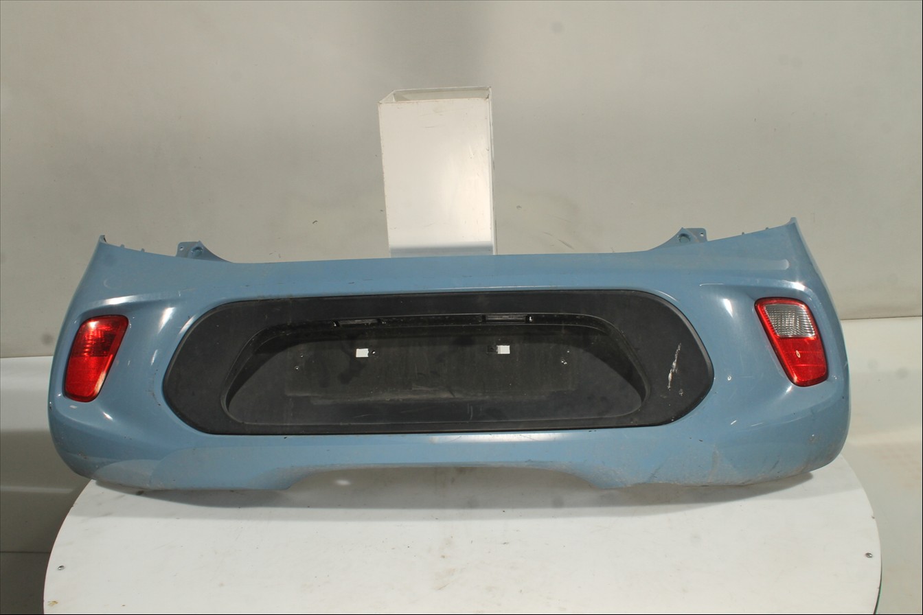 Paragolpes Tra.