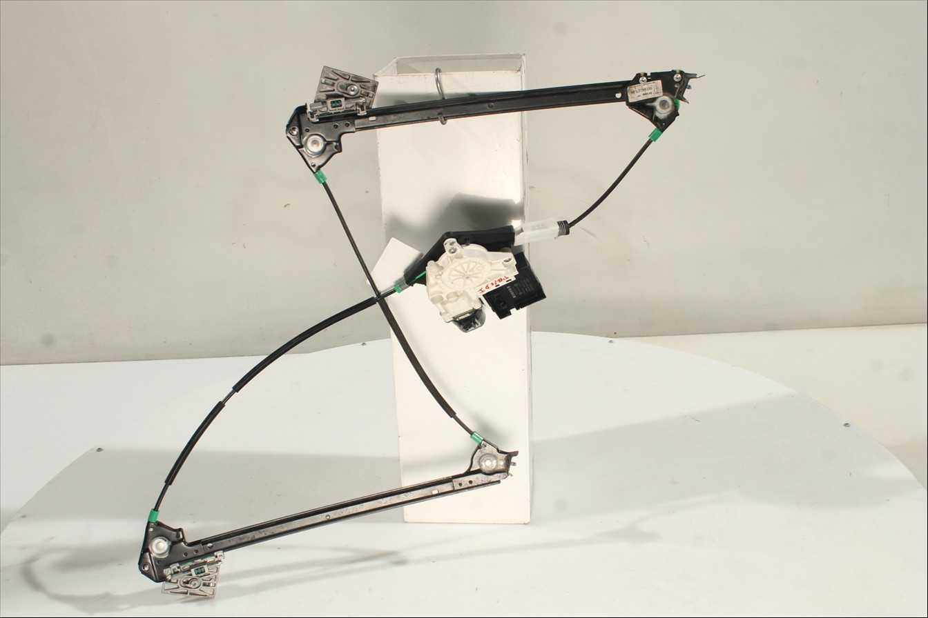 Elevalunas eléctrico puerta Del. Izq.