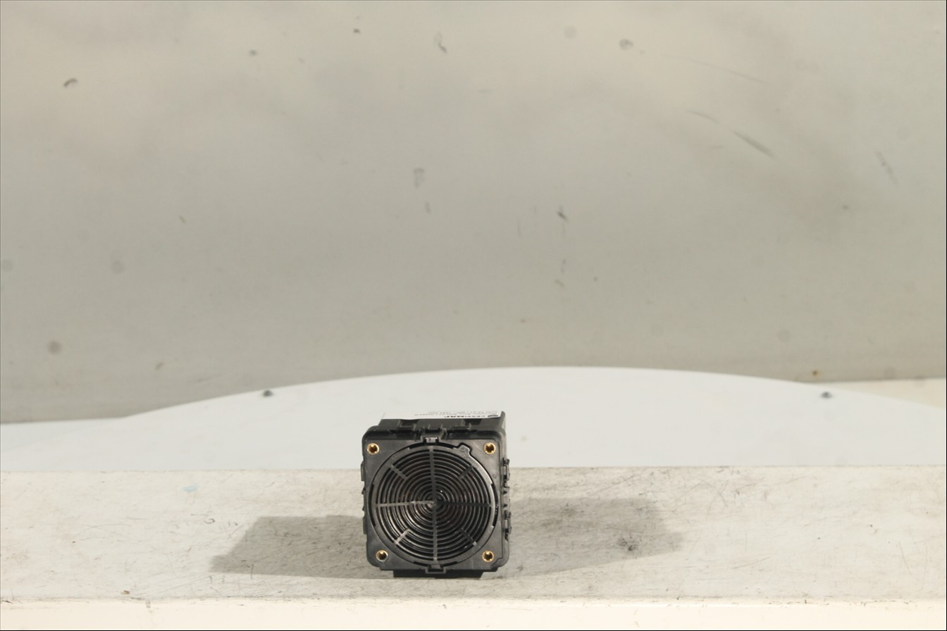 Altavoz simulador sonido motor