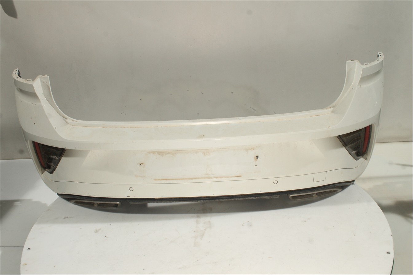 Paragolpes Tra.