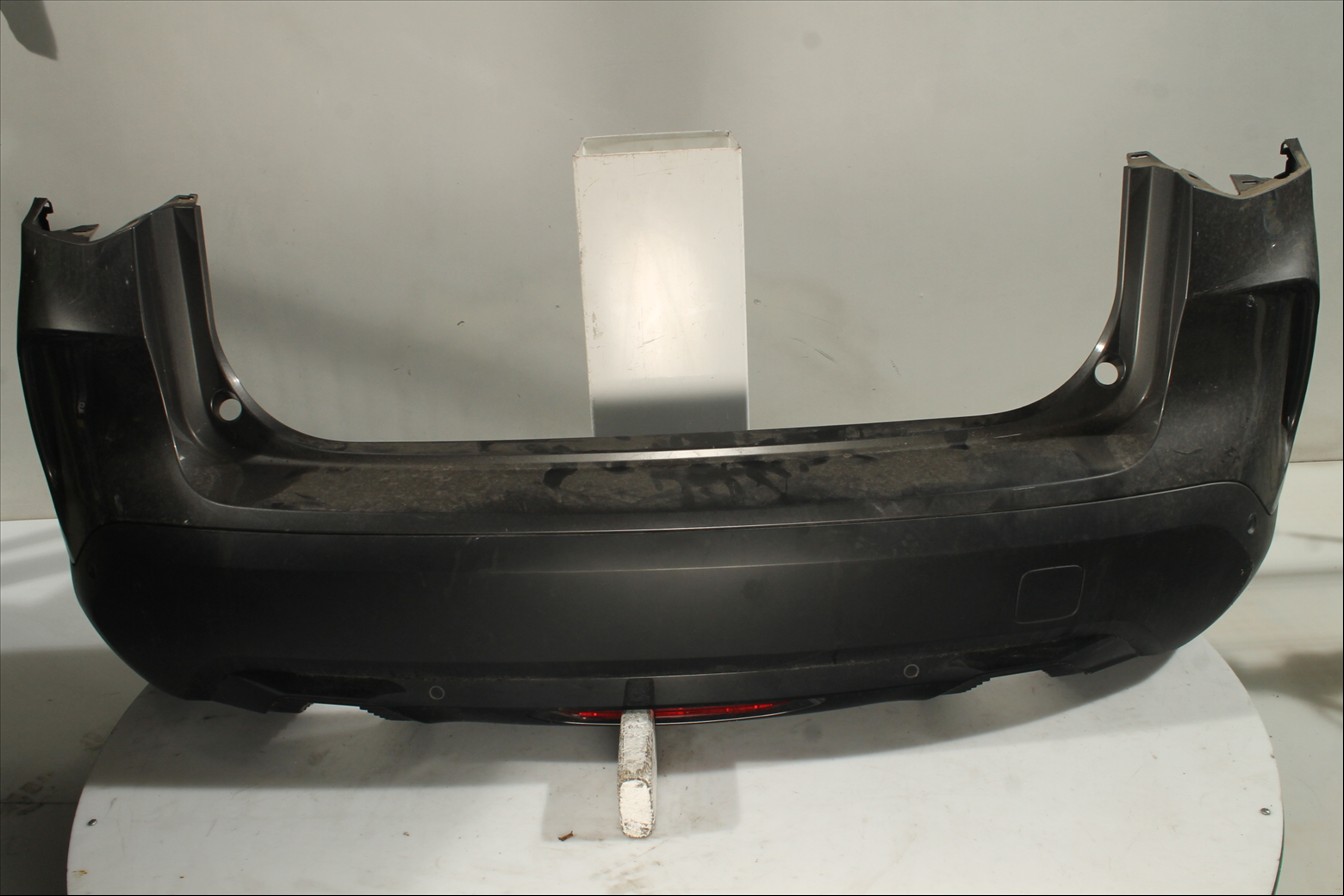 Paragolpes Tra.