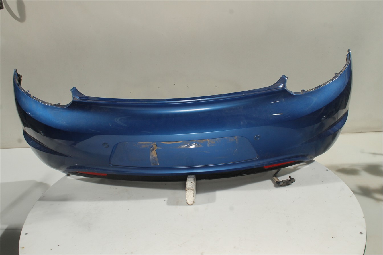 Paragolpes Tra.