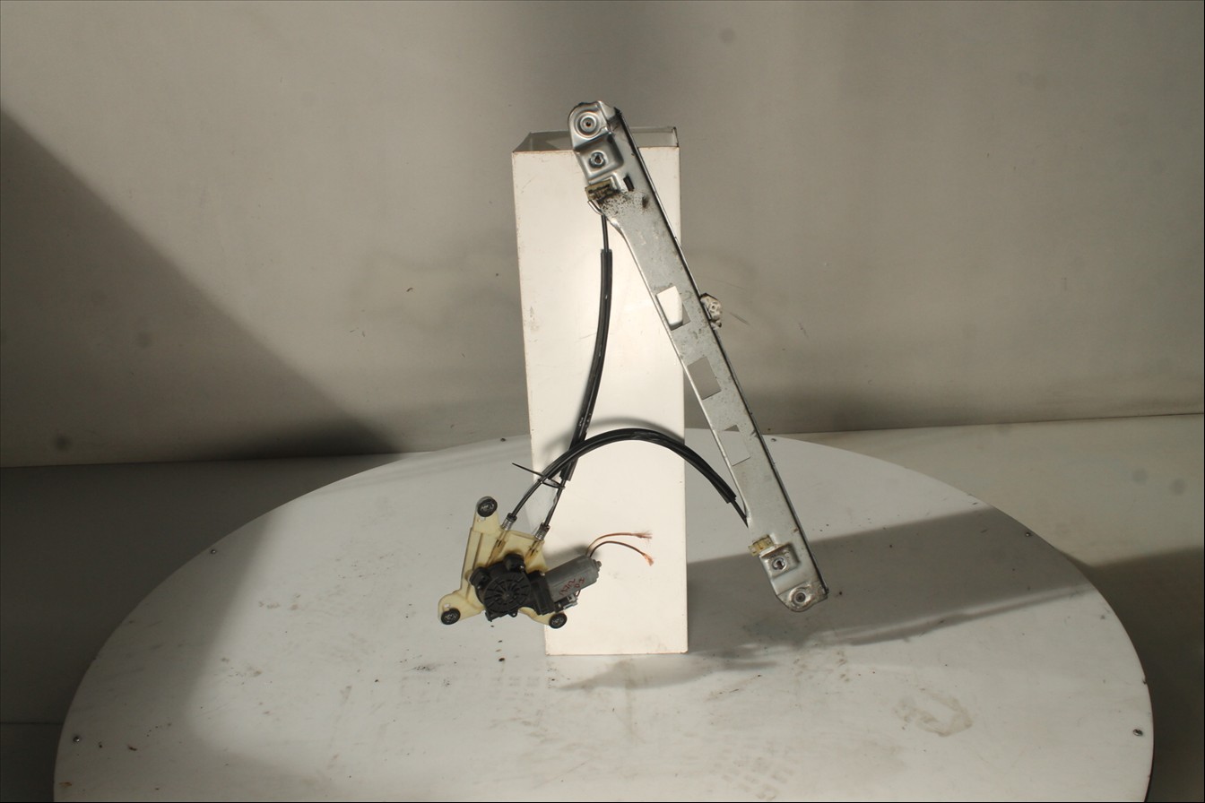 Elevalunas eléctrico puerta Del. Izq.
