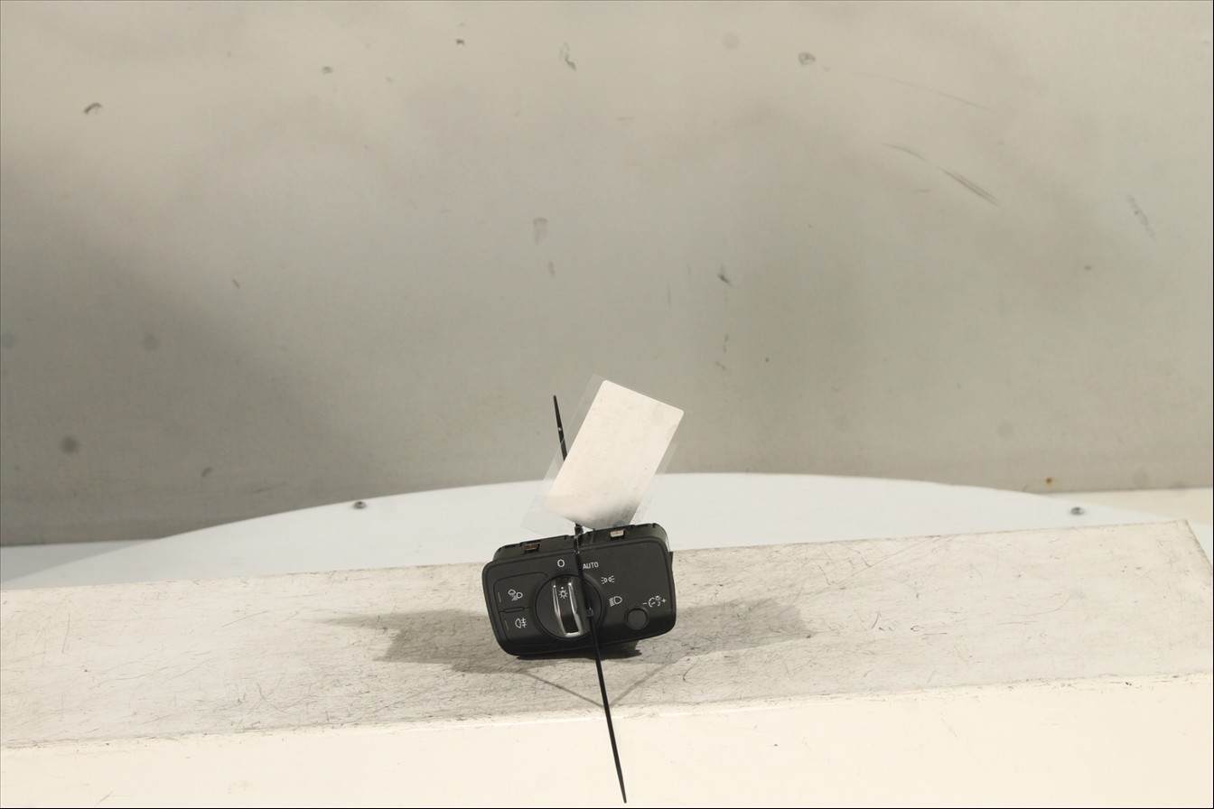 Interruptor y palanca de luces