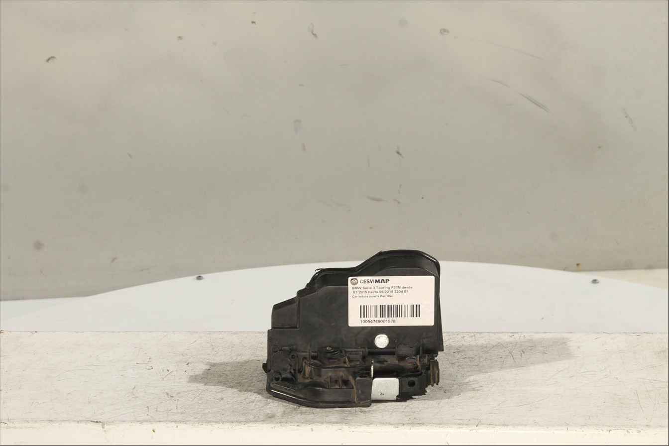 Cerradura puerta Del. Der.