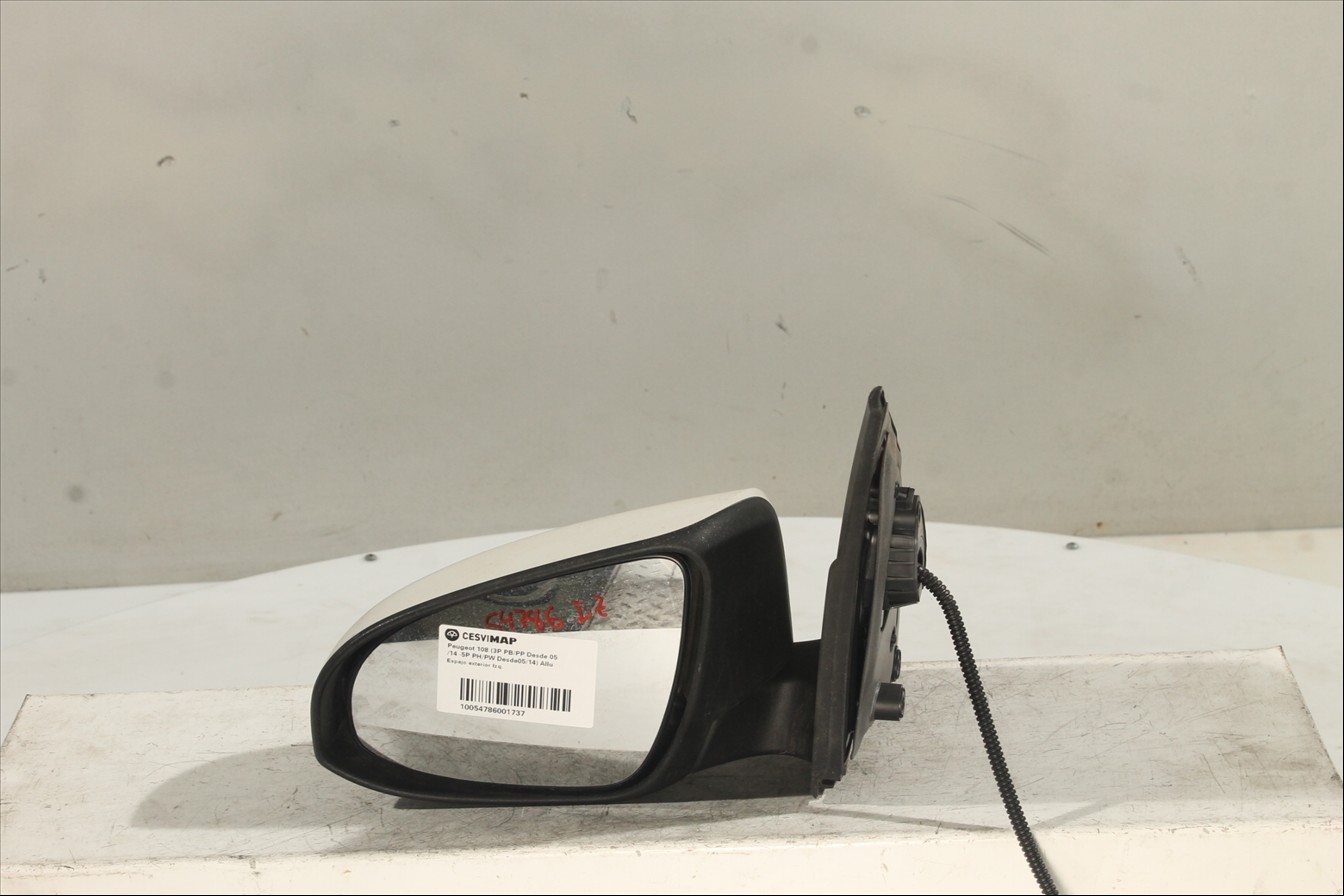 Espejo exterior Izq.