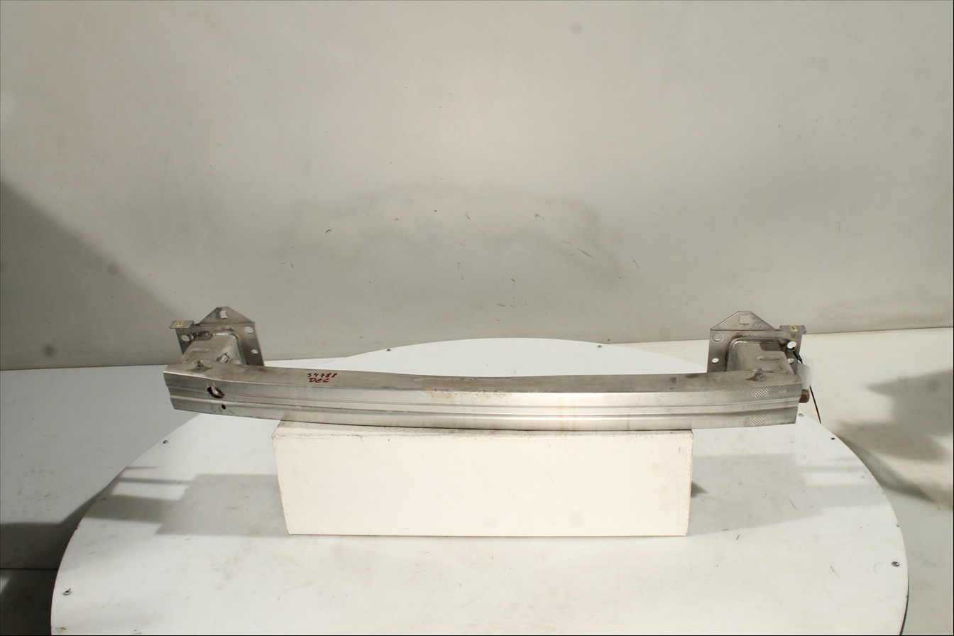 Traviesa paragolpes Del.