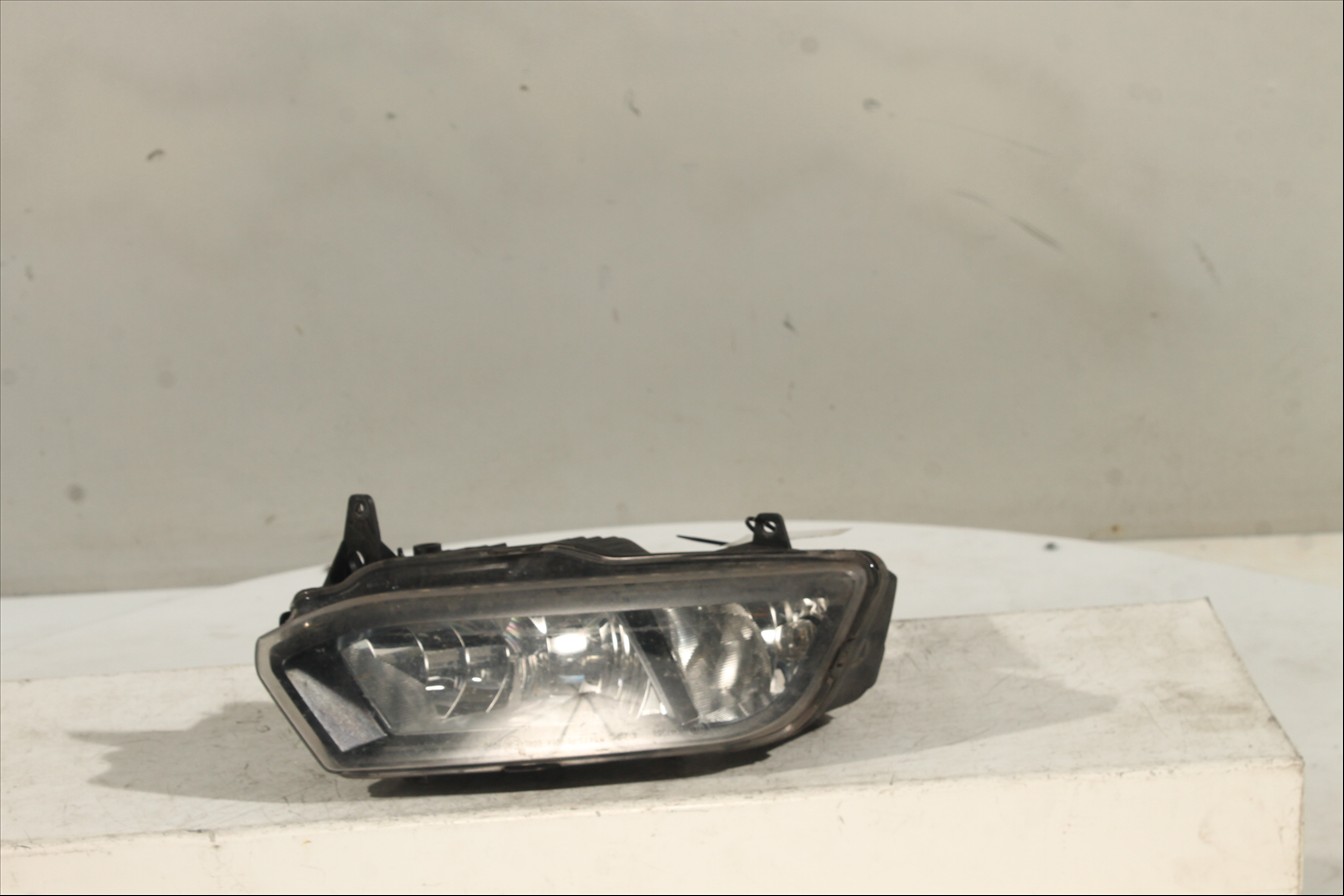 Piloto luz diurna Der.