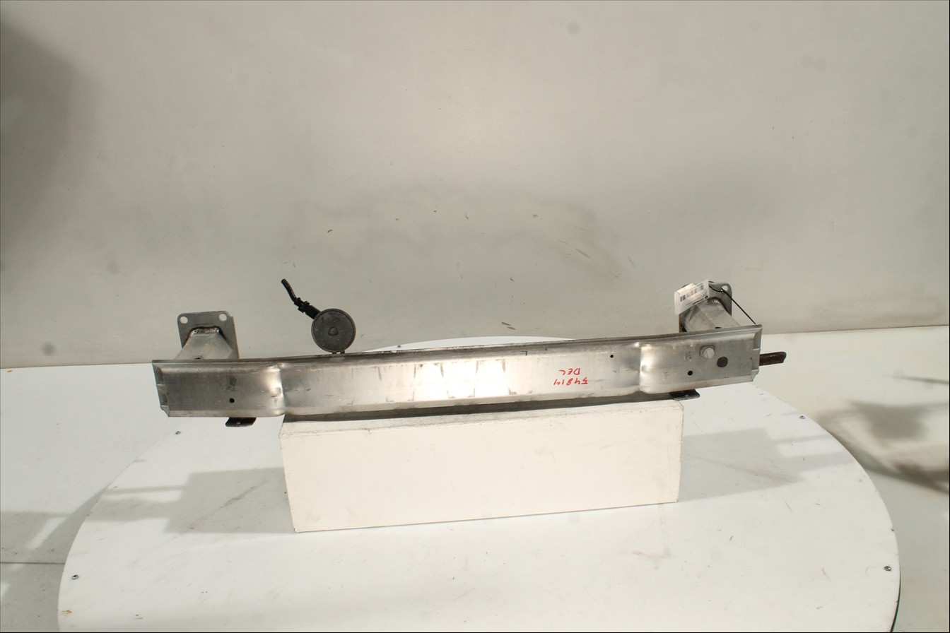 Traviesa paragolpes Del.