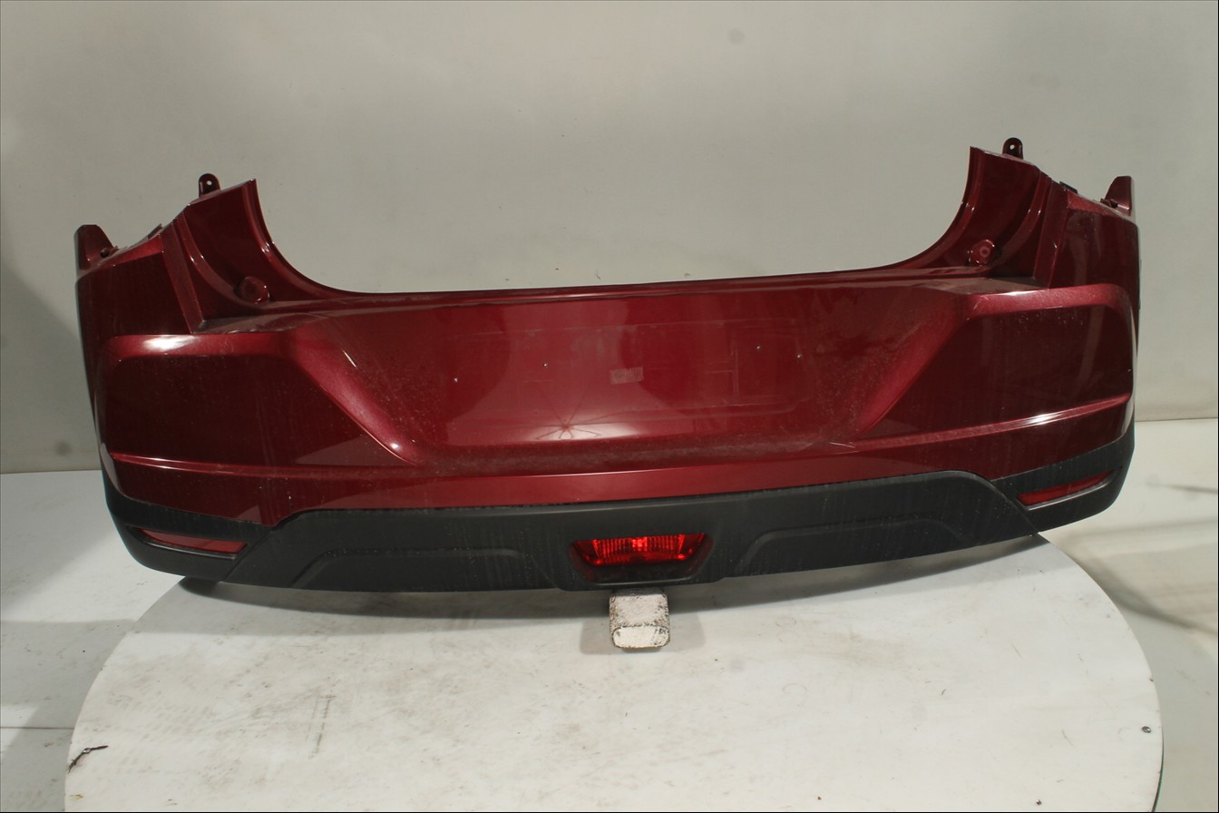 Paragolpes Tra.