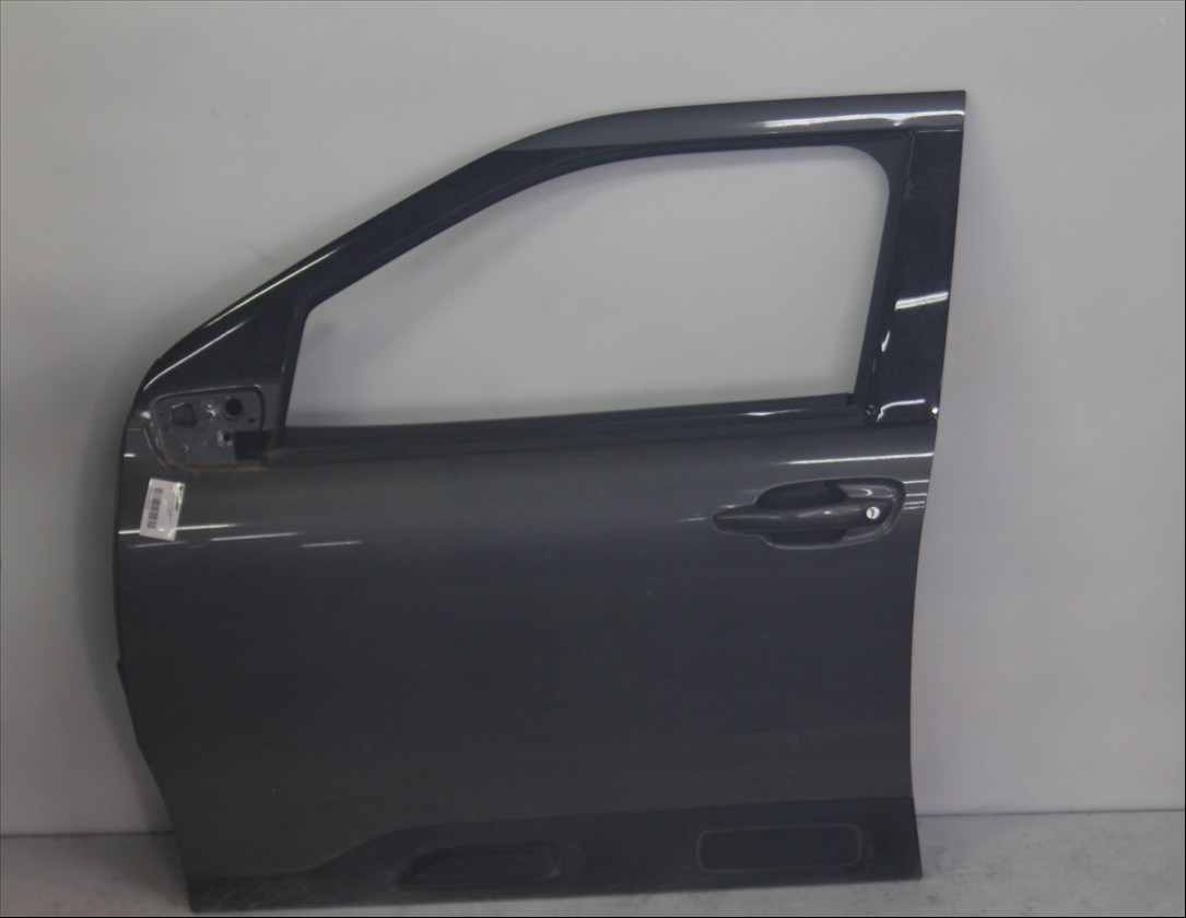 Puerta Del. Izq.