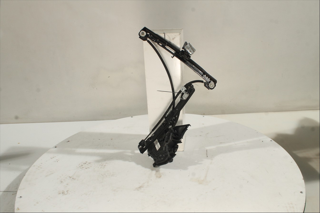 Elevalunas eléctrico puerta Del. Izq.