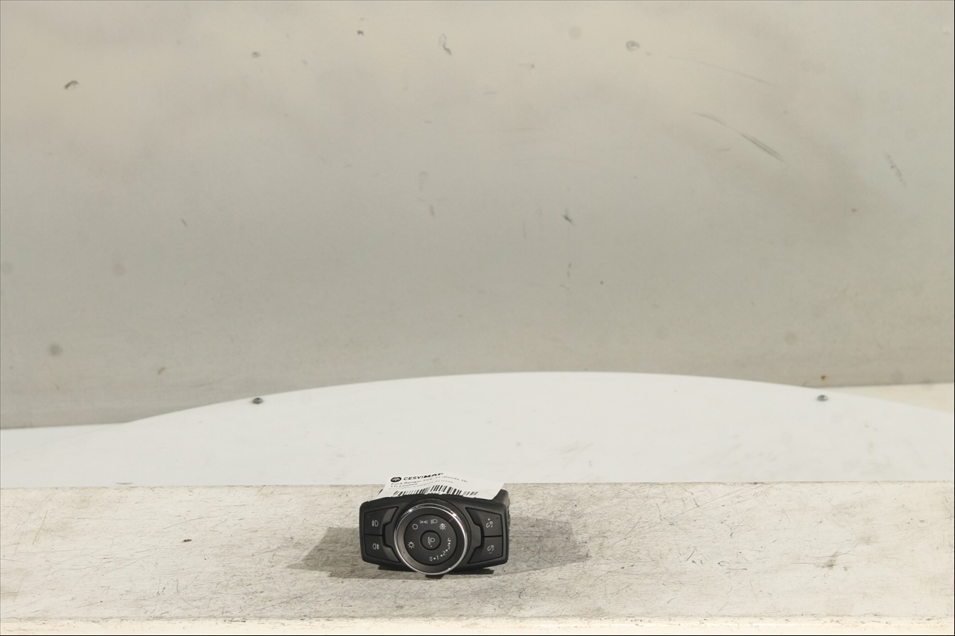 Interruptor y palanca de luces