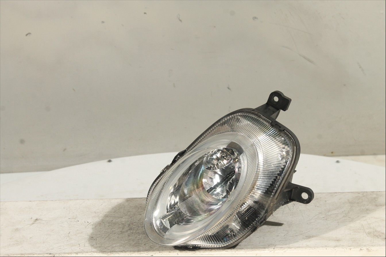 Faro largo alcance Izq.