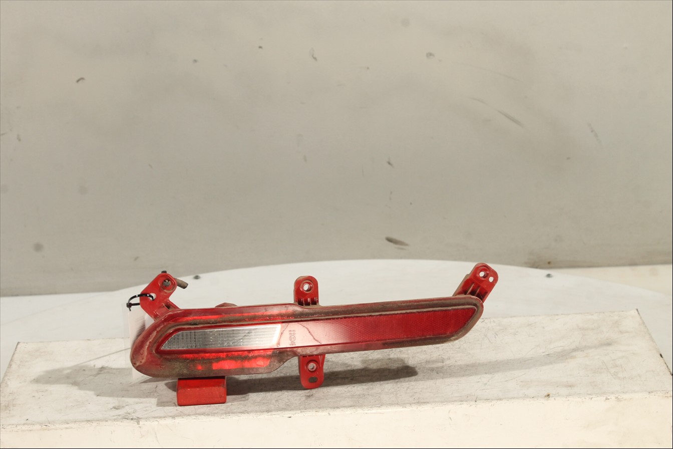 Piloto antiniebla Tra. Izq.