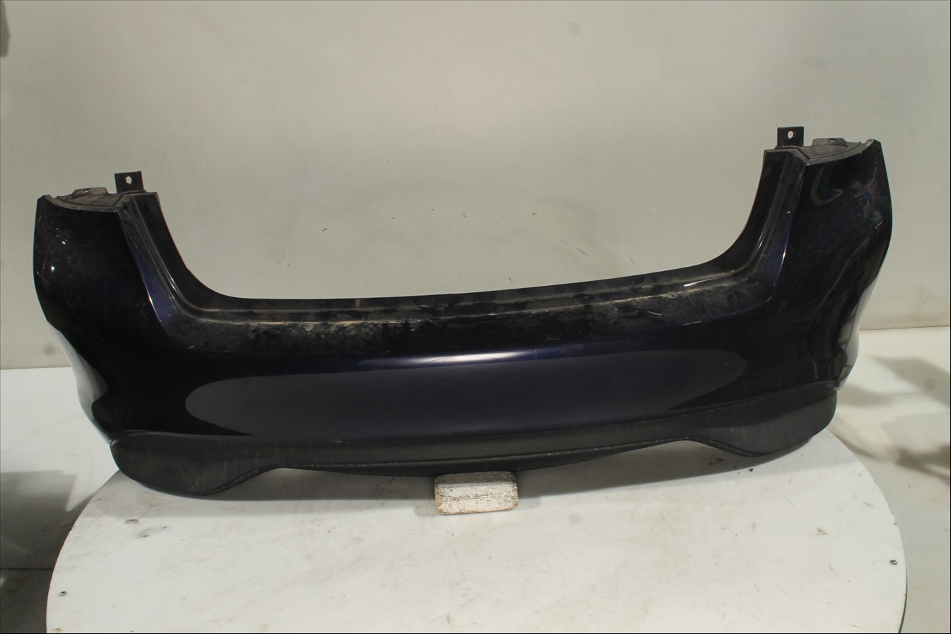 Paragolpes Tra.