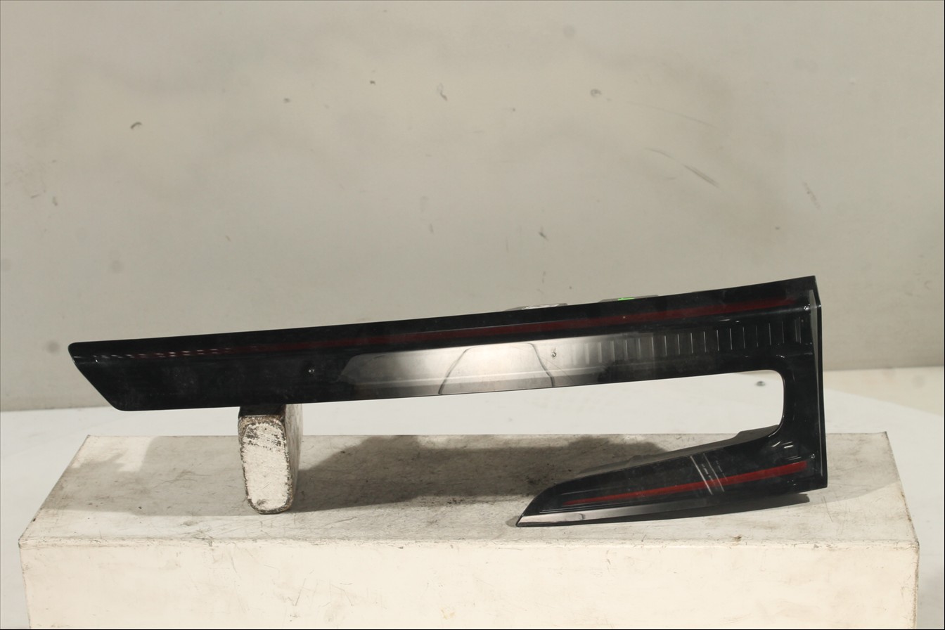 Piloto interior Tra. Der.