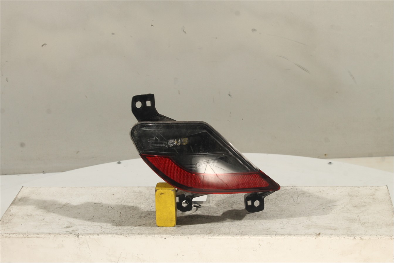 Piloto antiniebla Tra. Der.