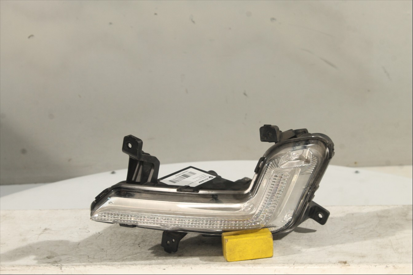 Piloto luz diurna Izq