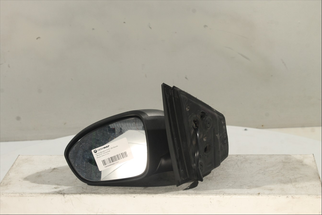 Espejo exterior Izq.