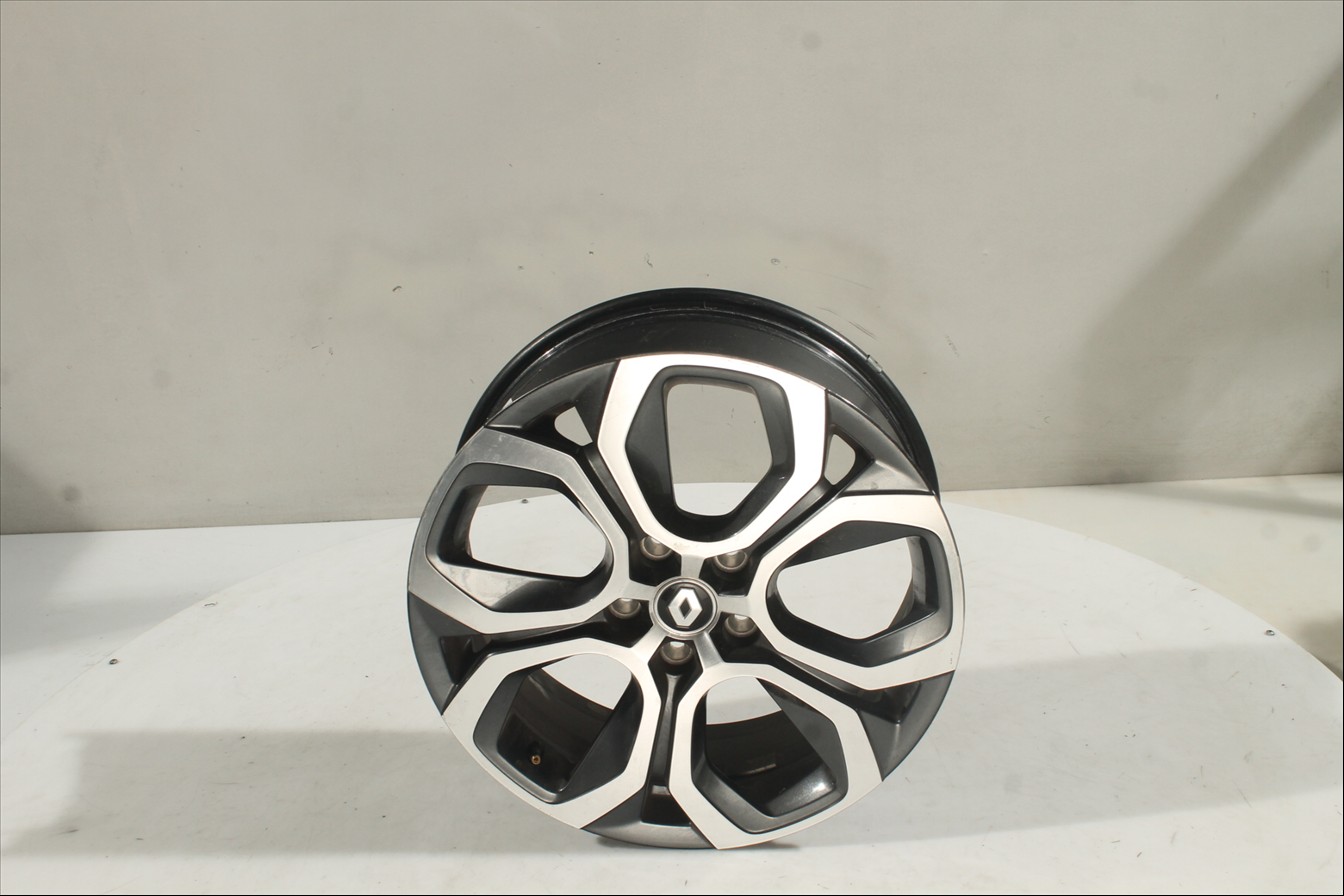 Llanta aluminio Del. Izq.