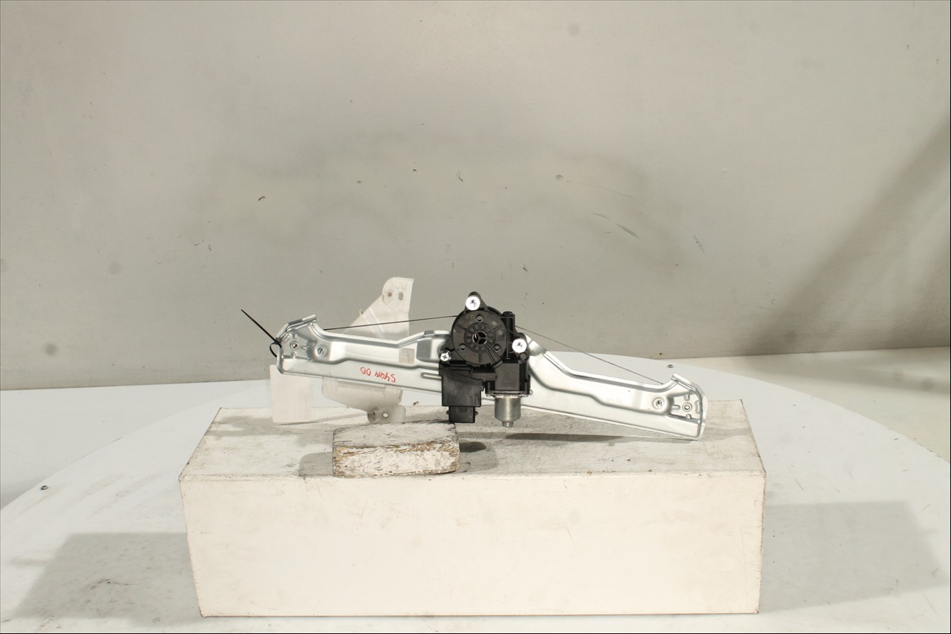 Elevalunas eléctrico puerta Del. Der.