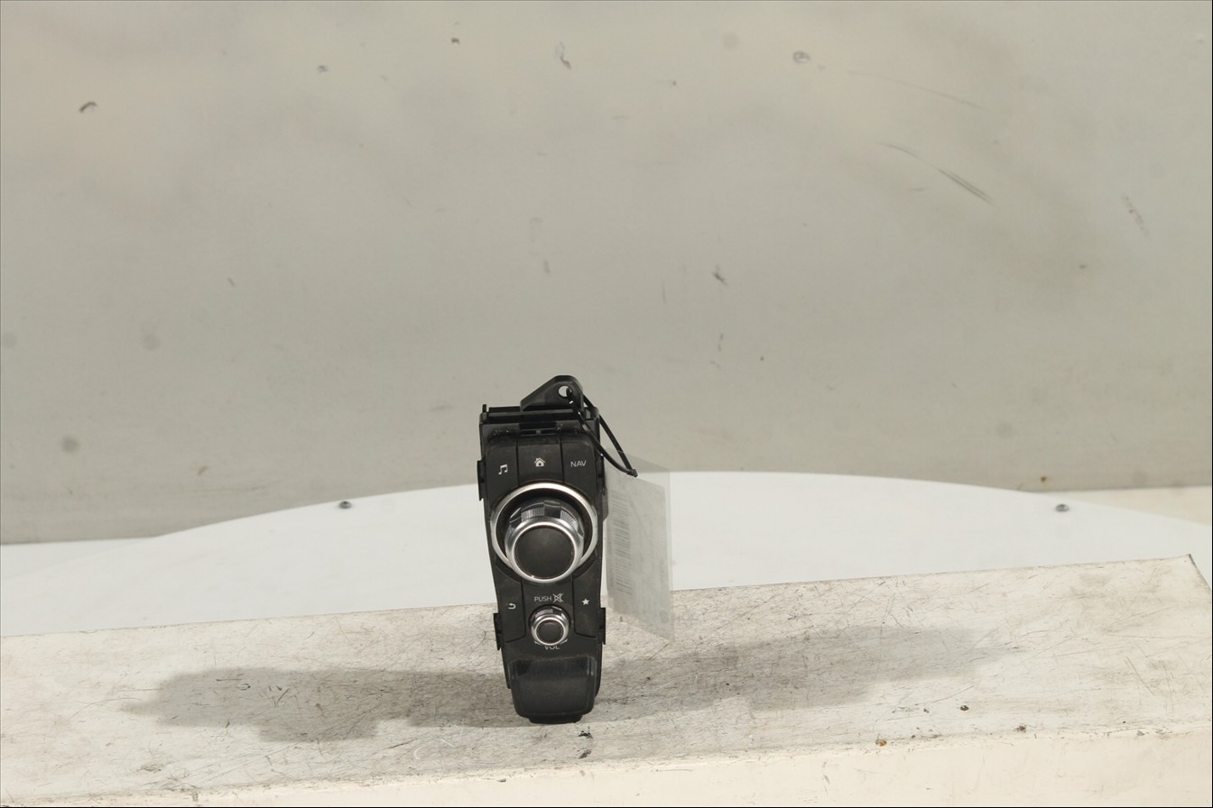 Mando control pantalla informacion