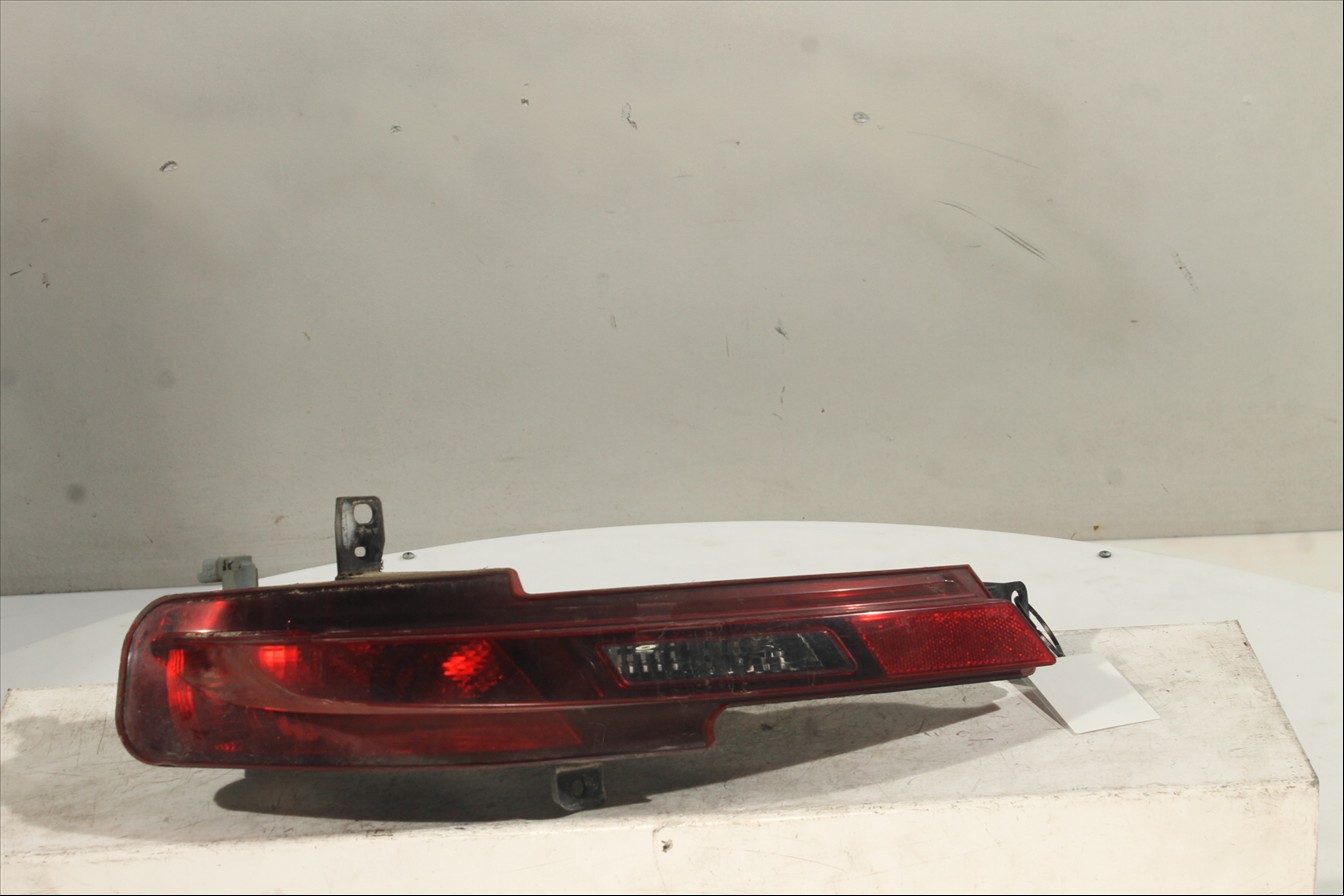 Piloto antiniebla Tra. Izq.