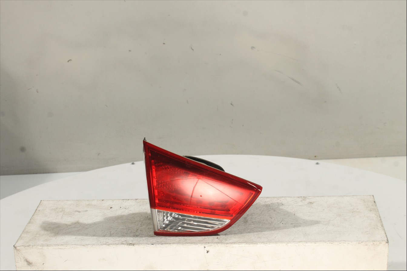 Piloto interior Tra. Izq.