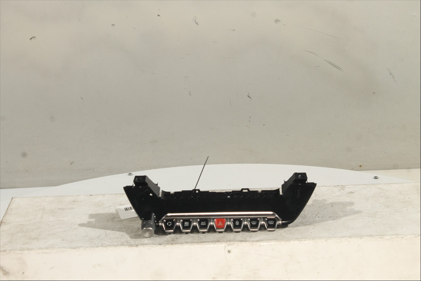 Mando control pantalla informacion